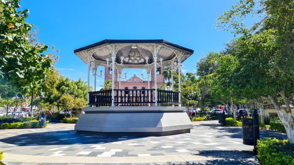 A large bandstand sits in the centre of Jardin Velasco, a garden in the centre of La Paz.