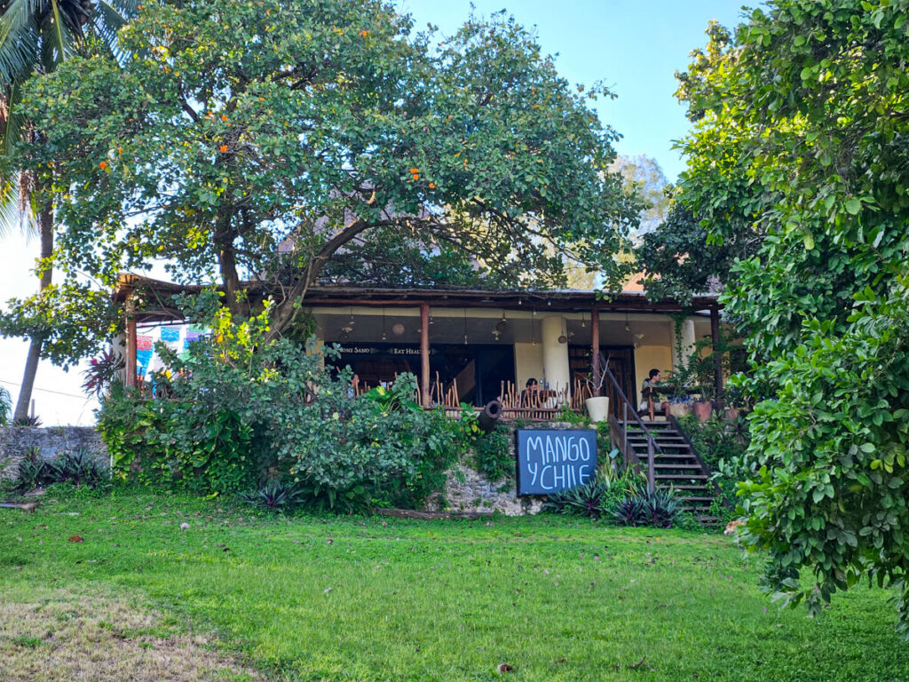 Mango y Chile, a vegan restaurant in Bacalar near the Fort of San Felipe.